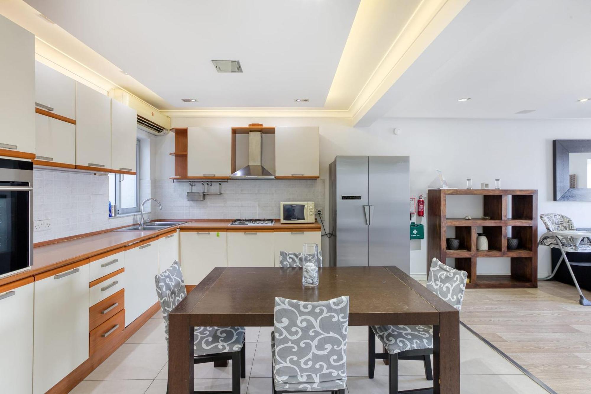 Seafront Apartment-Hosted By Sweetstay Pietà 외부 사진